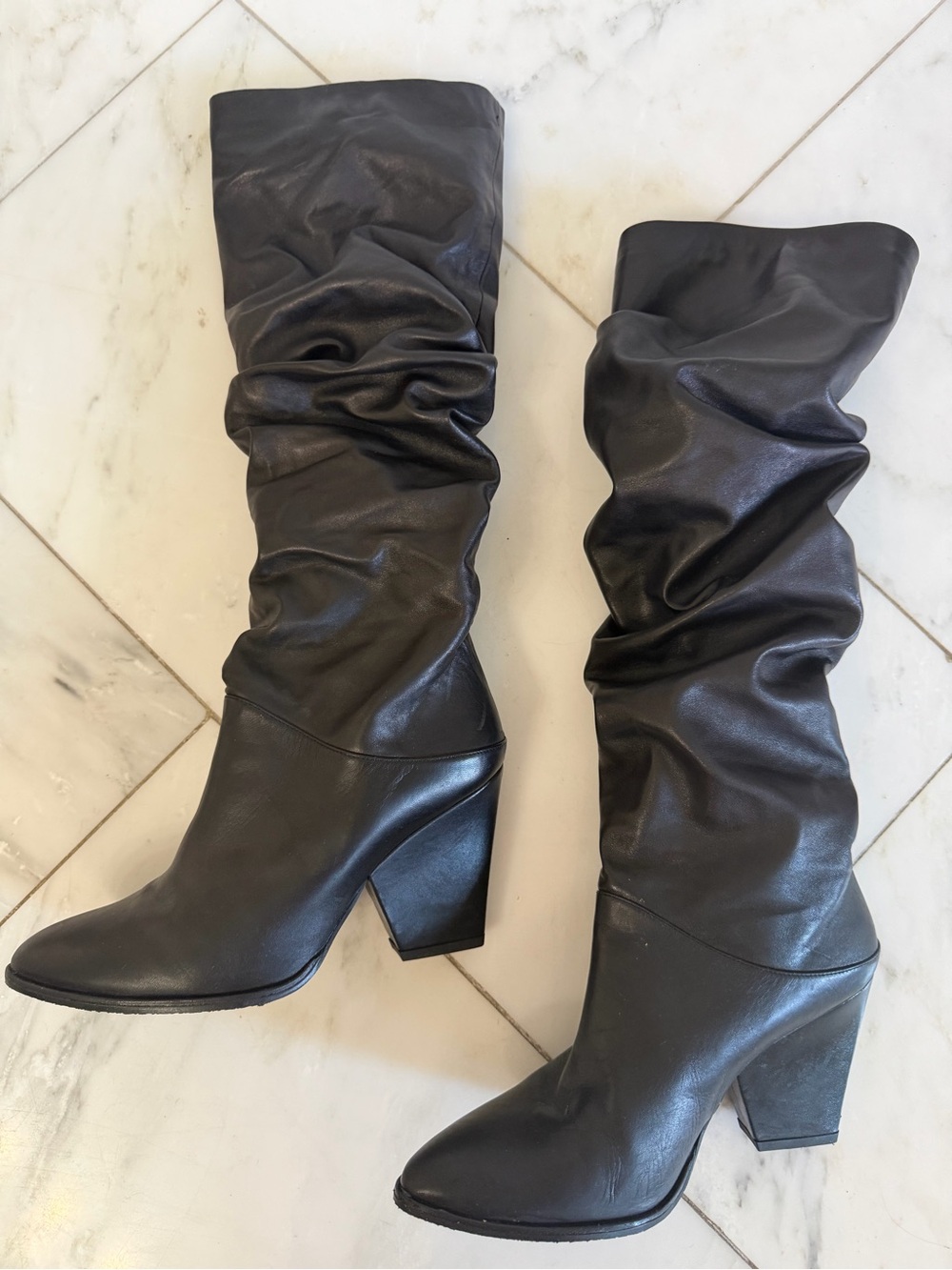 Stuart Weitzman Women’s 7.5 Black Slouch Pointed Toe Knee High Block Heel Boots